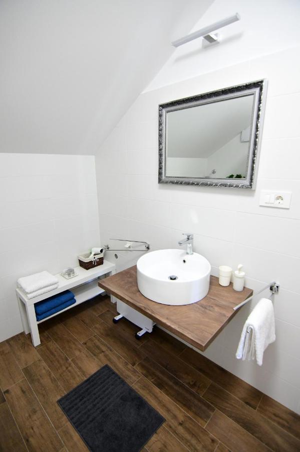 Apartmani Zagi Раковица Экстерьер фото